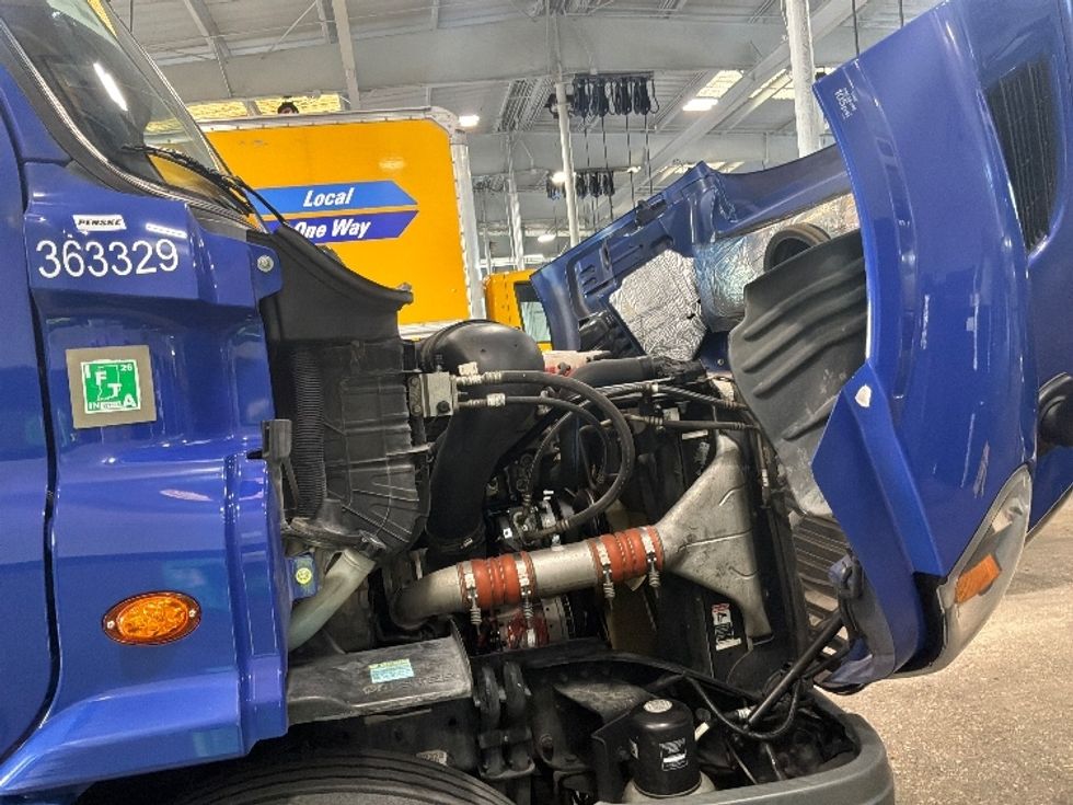 Day Cab Tractor-Heavy Duty Tractors-Freightliner-2020-Cascadia 11364ST-Medley-FL-374,864\n\t\tmiles-$ 47,250 - Image 15
