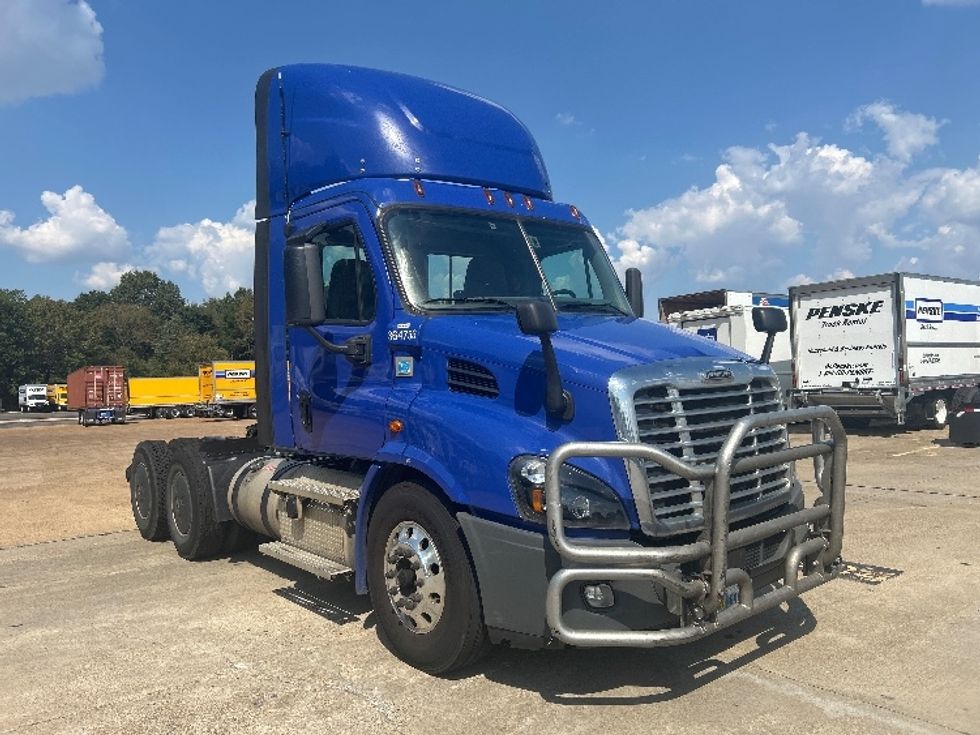 Day Cab Tractor-Heavy Duty Tractors-Freightliner-2020-Cascadia 11364ST-Memphis-TN-243,087\n\t\tmiles-$ 54,750 - Image 1