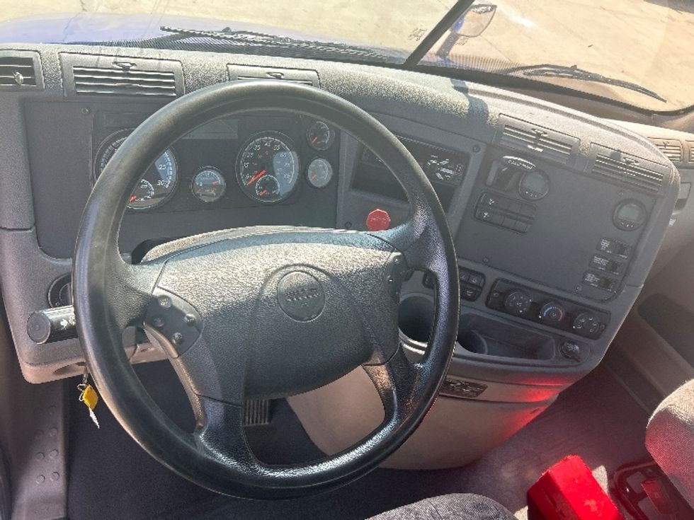 Day Cab Tractor-Heavy Duty Tractors-Freightliner-2020-Cascadia 11364ST-Memphis-TN-243,087\n\t\tmiles-$ 54,750 - Image 11