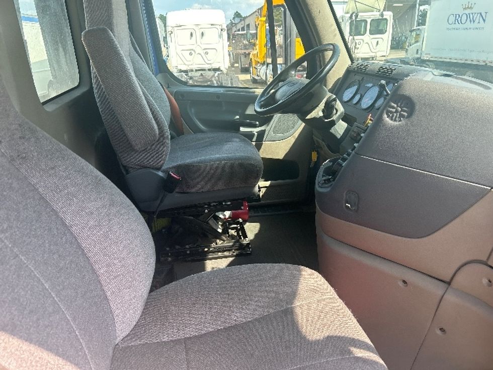 Day Cab Tractor-Heavy Duty Tractors-Freightliner-2020-Cascadia 11364ST-Memphis-TN-243,087\n\t\tmiles-$ 54,750 - Image 14