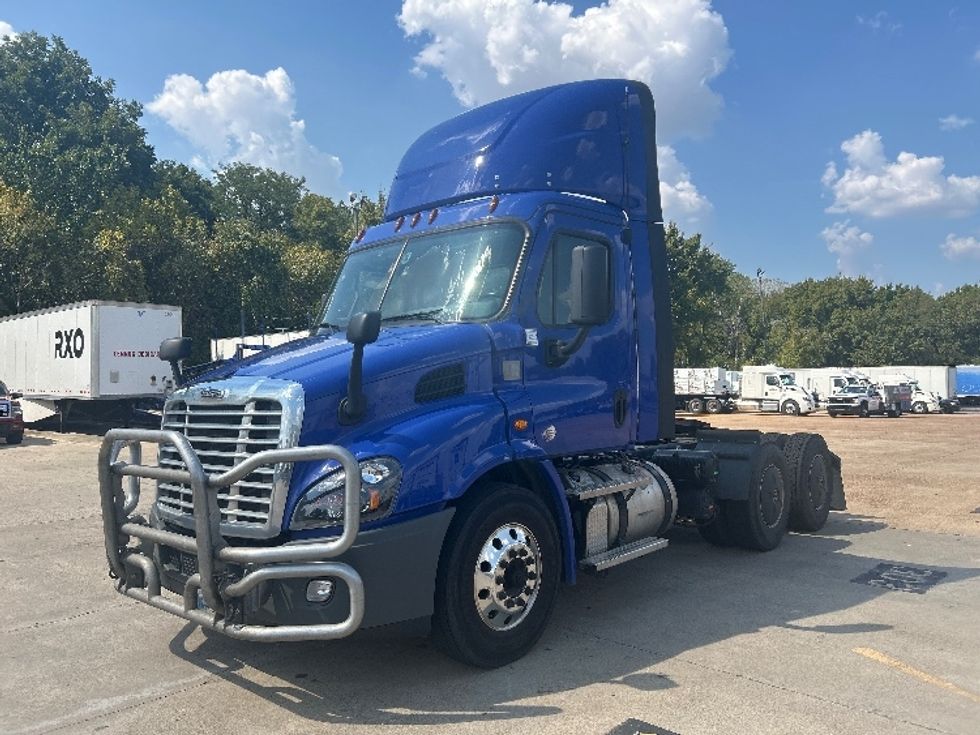 Day Cab Tractor-Heavy Duty Tractors-Freightliner-2020-Cascadia 11364ST-Memphis-TN-243,087\n\t\tmiles-$ 54,750 - Image 3