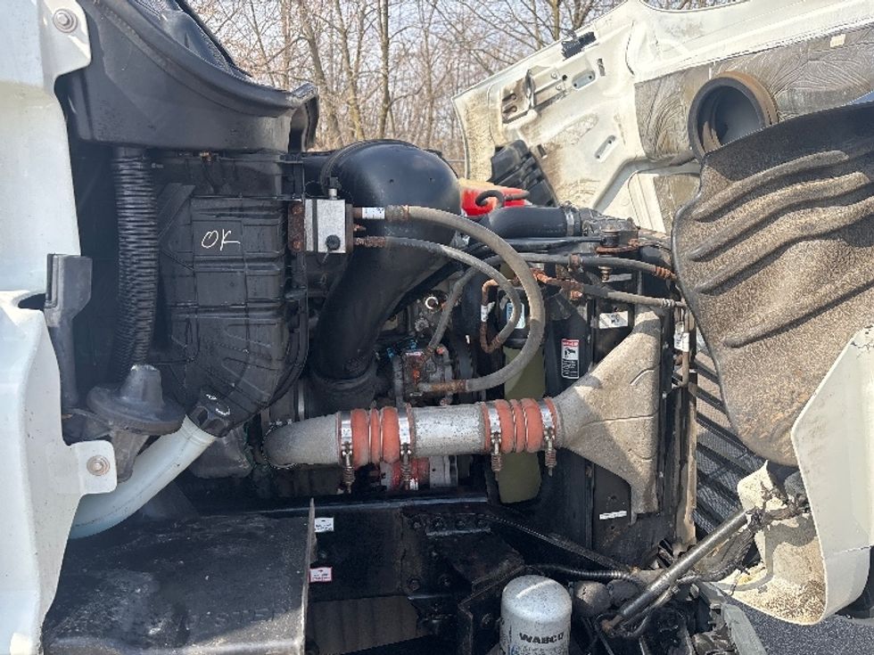 Day Cab Tractor-Heavy Duty Tractors-Freightliner-2020-Cascadia 11364ST-Middlefield-OH-258,938\n\t\tmiles-$ 47,500 - Image 15