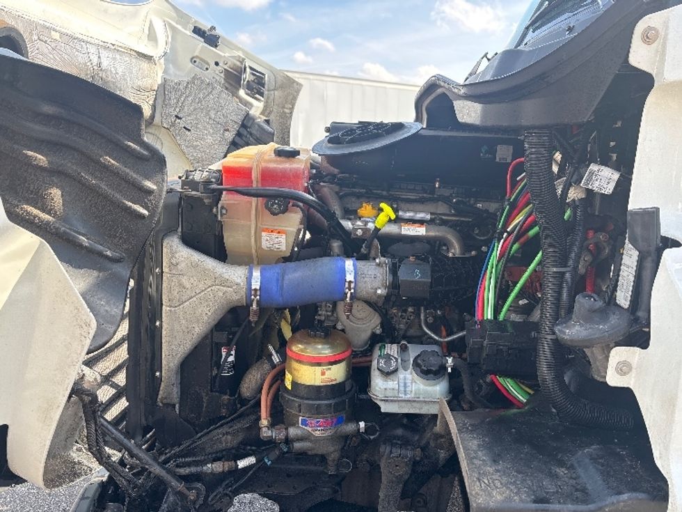 Day Cab Tractor-Heavy Duty Tractors-Freightliner-2020-Cascadia 11364ST-Middlefield-OH-258,938\n\t\tmiles-$ 47,500 - Image 16