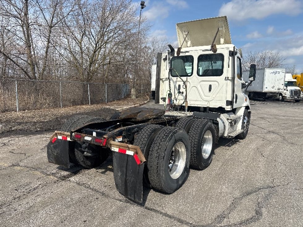 Day Cab Tractor-Heavy Duty Tractors-Freightliner-2020-Cascadia 11364ST-Middlefield-OH-258,938\n\t\tmiles-$ 47,500 - Image 7