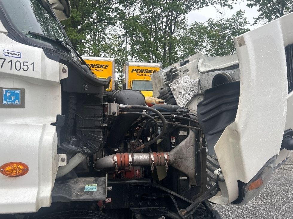 Day Cab Tractor-Heavy Duty Tractors-Freightliner-2020-Cascadia 11364ST-Middlefield-OH-323,897\n\t\tmiles-$ 44,000 - Image 15