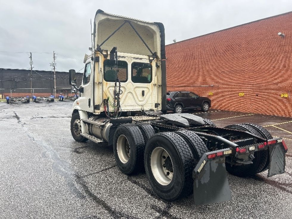 Day Cab Tractor-Heavy Duty Tractors-Freightliner-2020-Cascadia 11364ST-Middlefield-OH-323,897\n\t\tmiles-$ 44,000 - Image 5