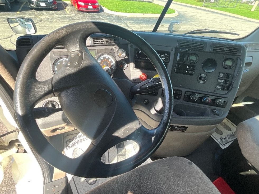 Day Cab Tractor-Heavy Duty Tractors-Freightliner-2020-Cascadia 11364ST-Mississauga-ON-81,283\n\t\tkm-$ 88,500 - Image 11