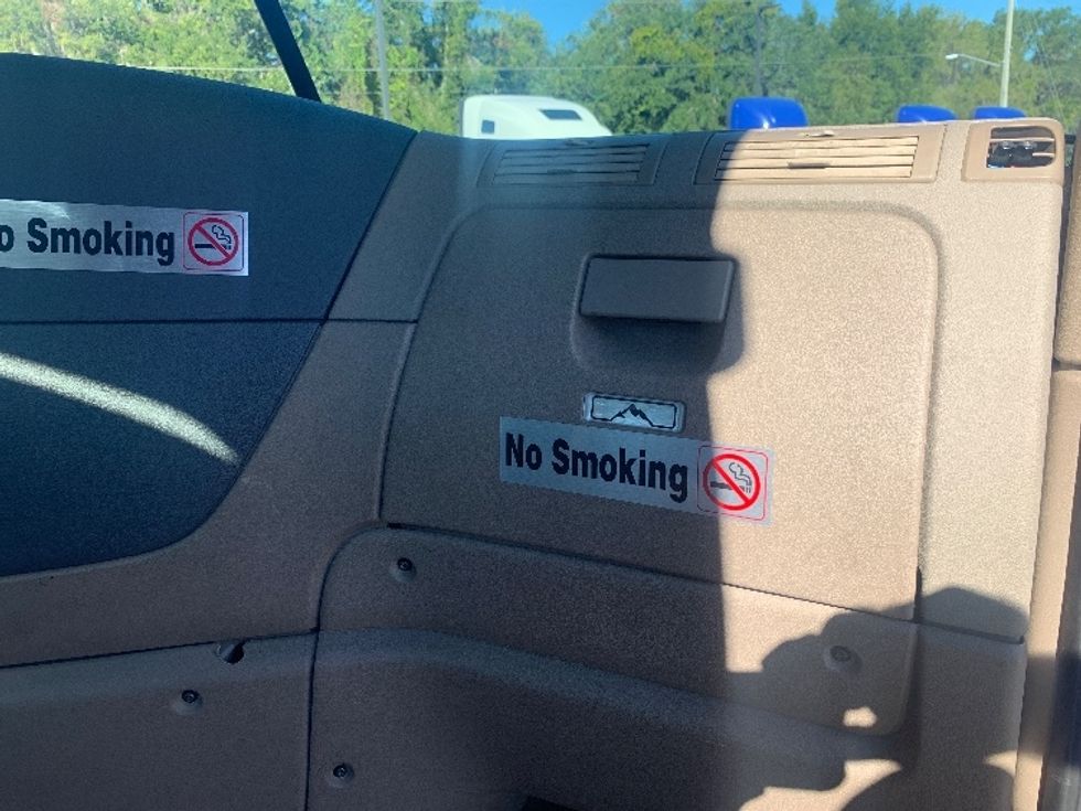 Day Cab Tractor-Heavy Duty Tractors-Freightliner-2020-Cascadia 11364ST-Ocala-FL-152,836\n\t\tmiles-$ 52,500 - Image 13