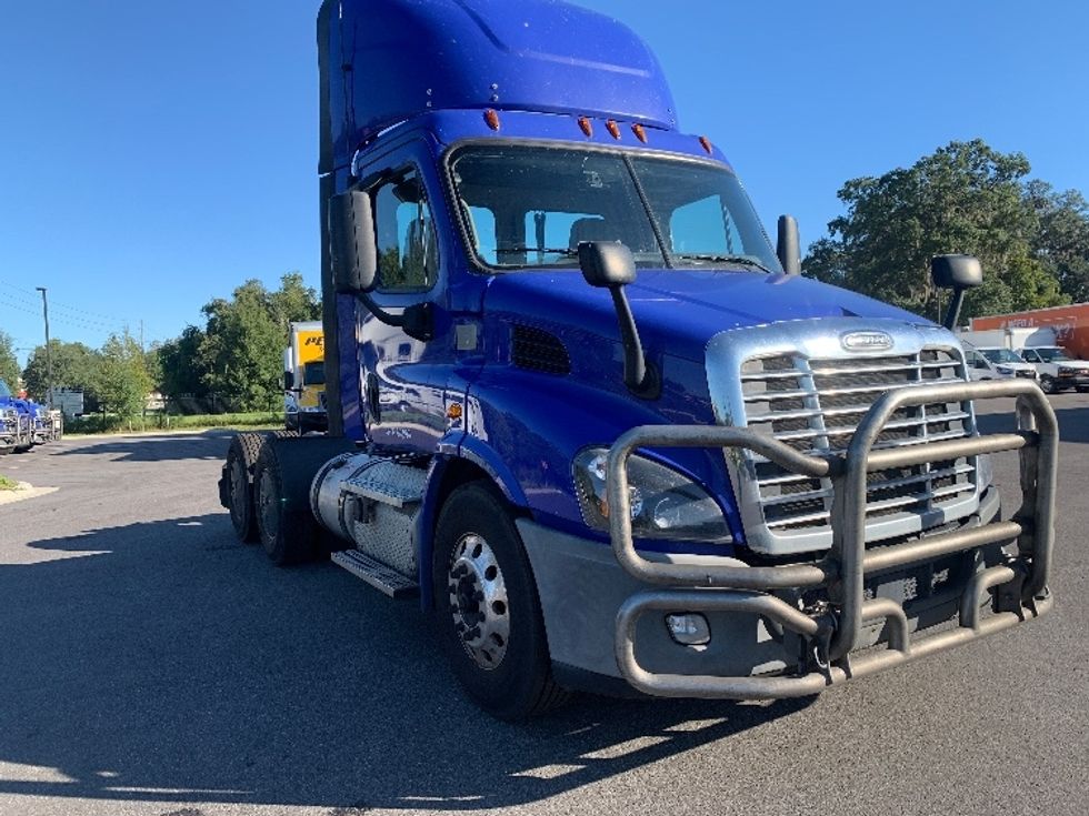Day Cab Tractor-Heavy Duty Tractors-Freightliner-2020-Cascadia 11364ST-Ocala-FL-334,442\n\t\tmiles-$ 48,500 - Image 1