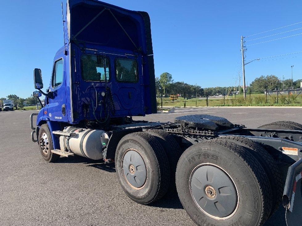 Day Cab Tractor-Heavy Duty Tractors-Freightliner-2020-Cascadia 11364ST-Ocala-FL-334,442\n\t\tmiles-$ 48,500 - Image 5