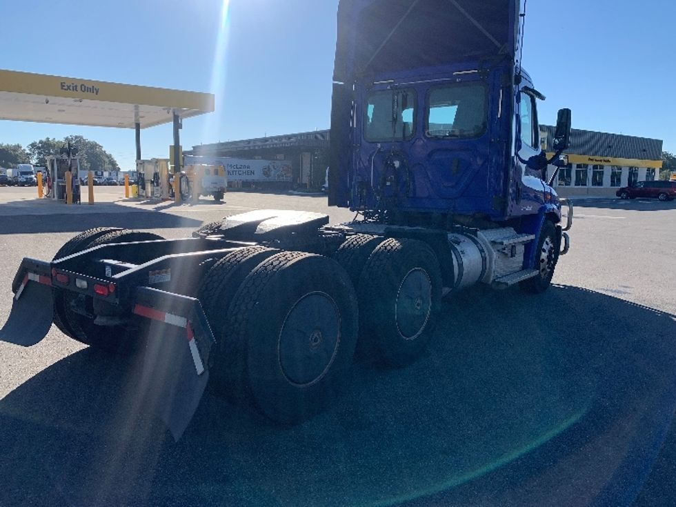 Day Cab Tractor-Heavy Duty Tractors-Freightliner-2020-Cascadia 11364ST-Ocala-FL-334,442\n\t\tmiles-$ 48,500 - Image 7