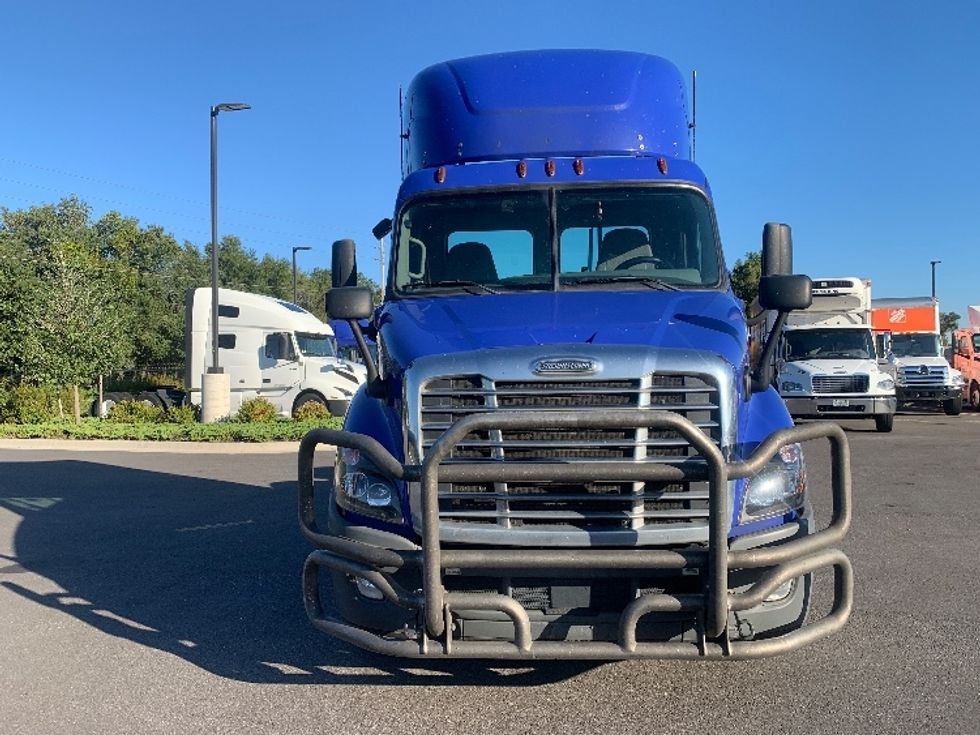 Day Cab Tractor-Heavy Duty Tractors-Freightliner-2020-Cascadia 11364ST-Ocala-FL-394,789\n\t\tmiles-$ 45,000 - Image 2