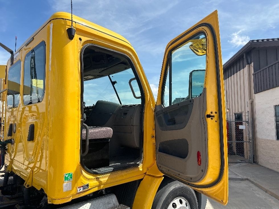 Day Cab Tractor-Heavy Duty Tractors-Freightliner-2020-Cascadia 11364ST-Oklahoma City-OK-340,889\n\t\tmiles-$ 41,250 - Image 12