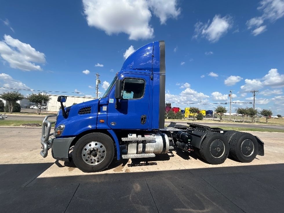 Day Cab Tractor-Heavy Duty Tractors-Freightliner-2020-Cascadia 11364ST-Oklahoma City-OK-485,711\n\t\tmiles-$ 39,500 - Image 4