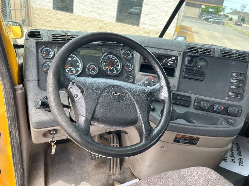 Day Cab Tractor-Heavy Duty Tractors-Freightliner-2020-Cascadia 11364ST-Oklahoma City-OK-503,912\n\t\tmiles-$ 32,500 - Image 11