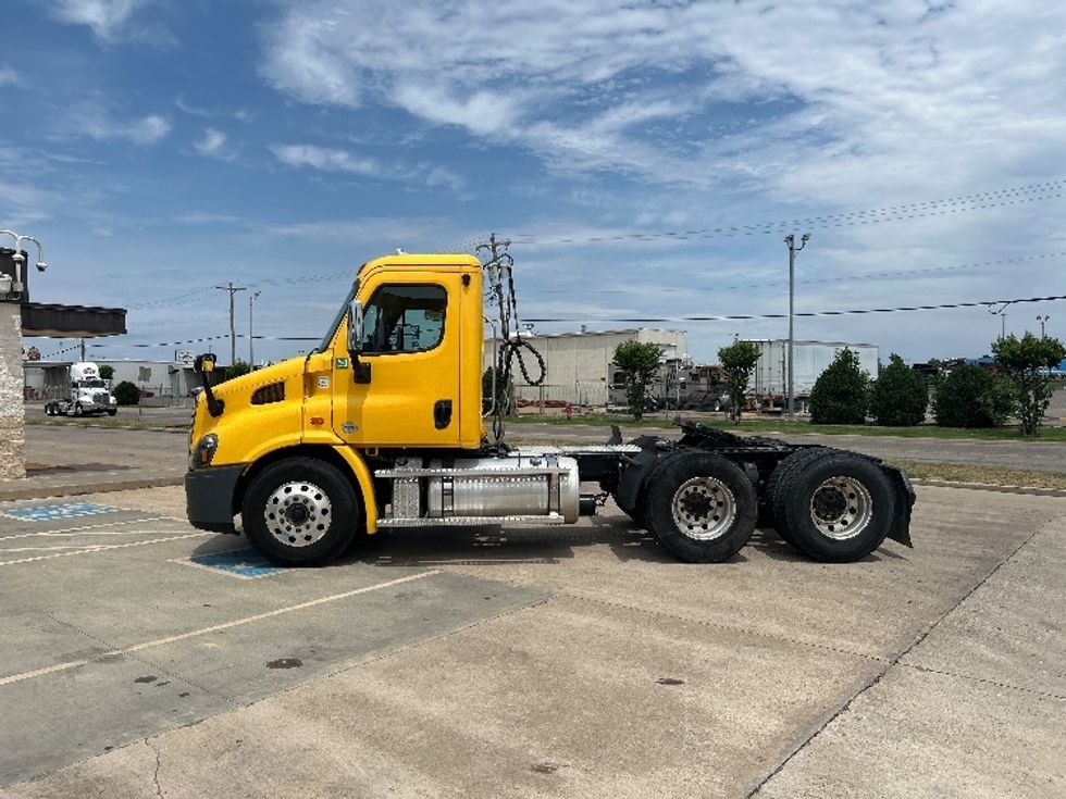Day Cab Tractor-Heavy Duty Tractors-Freightliner-2020-Cascadia 11364ST-Oklahoma City-OK-503,912\n\t\tmiles-$ 32,500 - Image 4