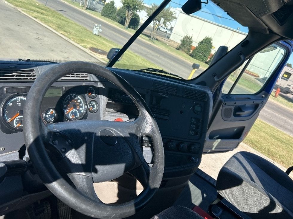 Day Cab Tractor-Heavy Duty Tractors-Freightliner-2020-Cascadia 11364ST-Oklahoma City-OK-592,684\n\t\tmiles-$ 29,500 - Image 10