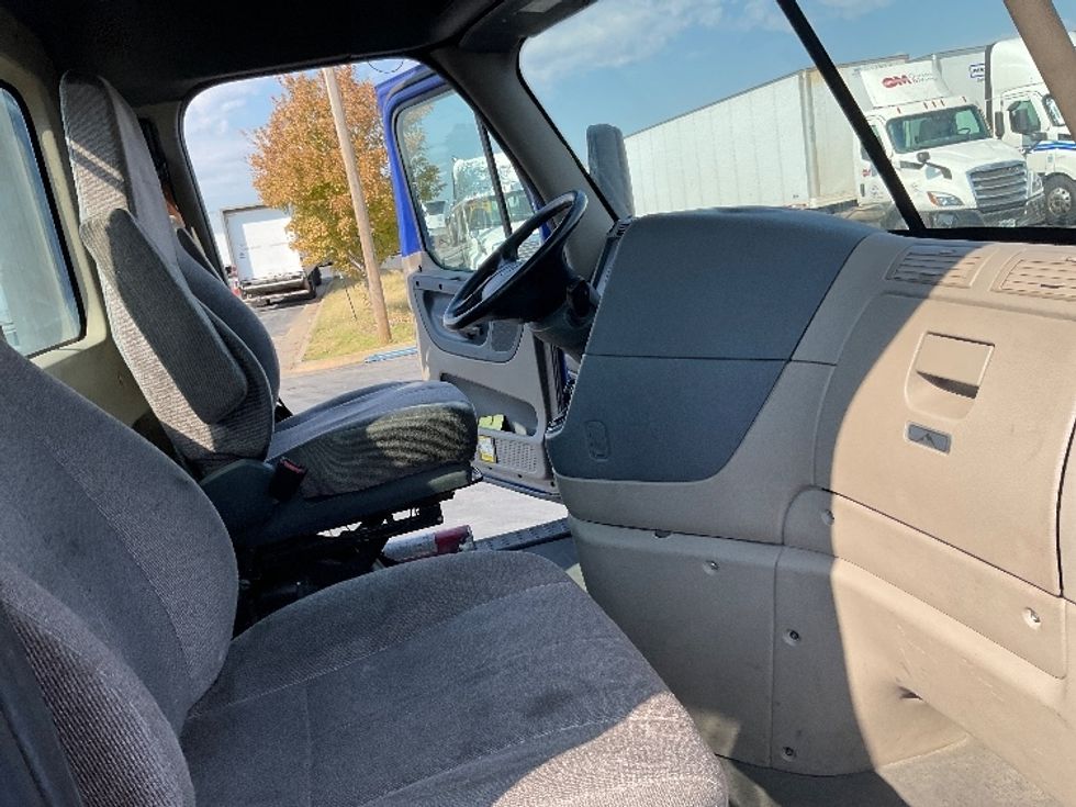 Day Cab Tractor-Heavy Duty Tractors-Freightliner-2020-Cascadia 11364ST-Oklahoma City-OK-592,684\n\t\tmiles-$ 29,500 - Image 14