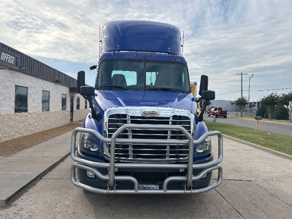 Day Cab Tractor-Heavy Duty Tractors-Freightliner-2020-Cascadia 11364ST-Oklahoma City-OK-651,061\n\t\tmiles-$ 29,500 - Image 2