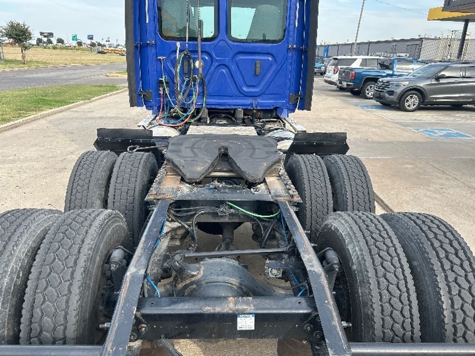 Day Cab Tractor-Heavy Duty Tractors-Freightliner-2020-Cascadia 11364ST-Oklahoma City-OK-651,061\n\t\tmiles-$ 29,500 - Image 6