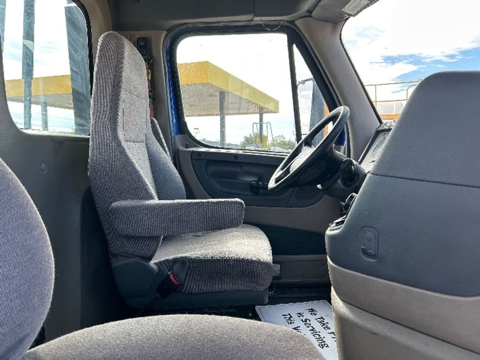 Day Cab Tractor-Heavy Duty Tractors-Freightliner-2020-Cascadia 11364ST-Oklahoma City-OK-664,924\n\t\tmiles-$ 29,500 - Image 14