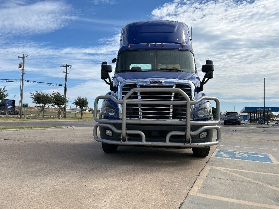 Day Cab Tractor-Heavy Duty Tractors-Freightliner-2020-Cascadia 11364ST-Oklahoma City-OK-664,924\n\t\tmiles-$ 29,500 - Image 2