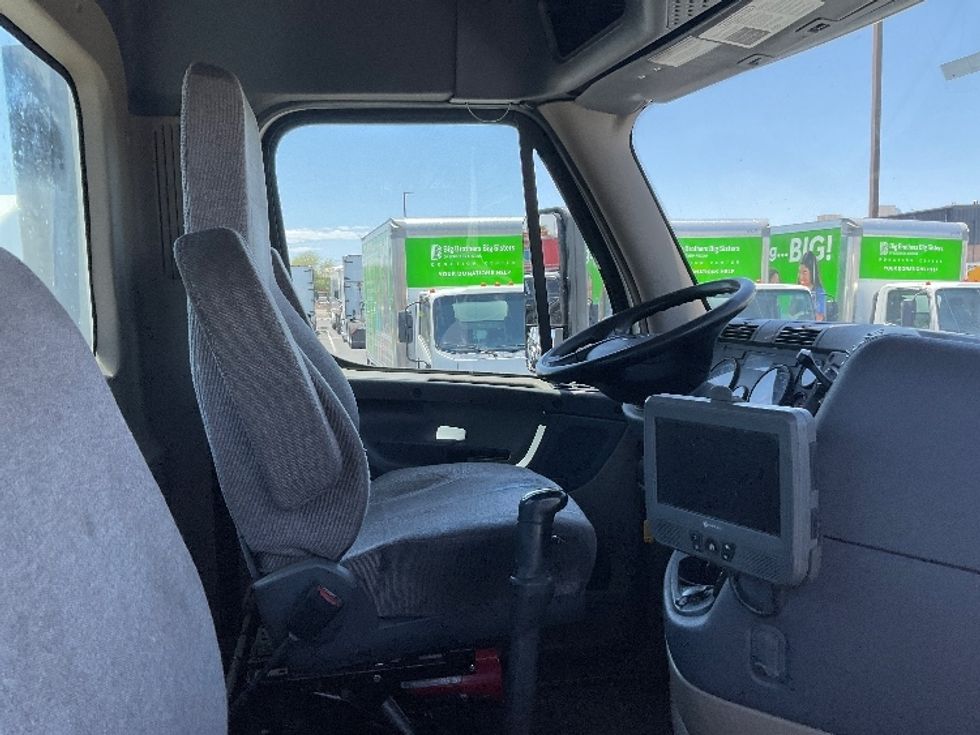 Day Cab Tractor-Heavy Duty Tractors-Freightliner-2020-Cascadia 11364ST-Phoenix-AZ-247,961\n\t\tmiles-$ 42,250 - Image 14