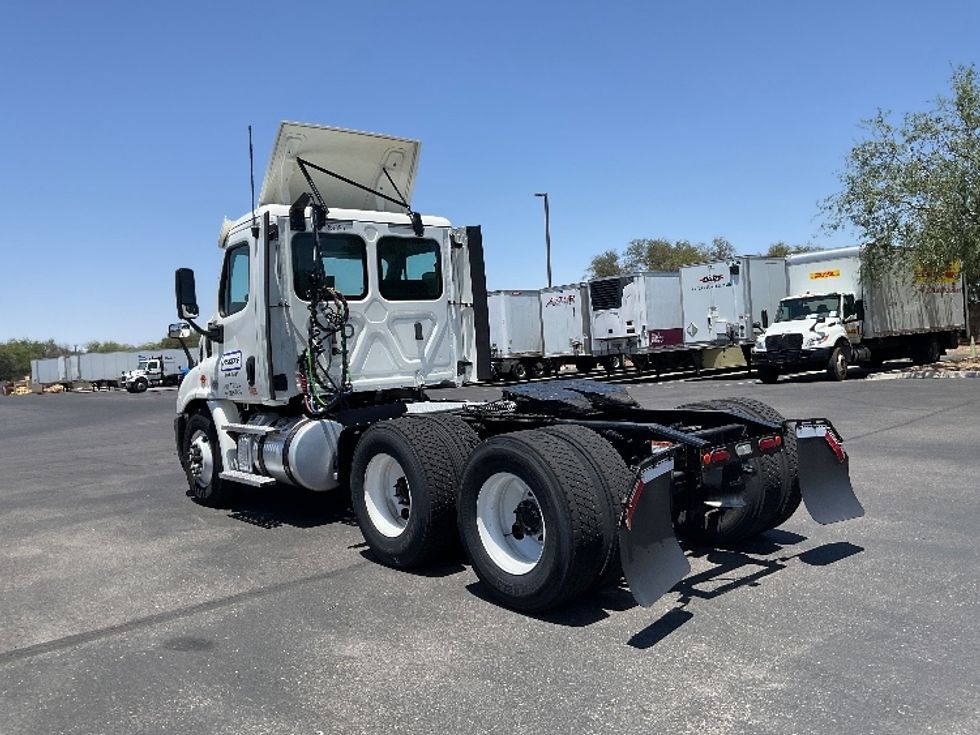 Day Cab Tractor-Heavy Duty Tractors-Freightliner-2020-Cascadia 11364ST-Phoenix-AZ-247,961\n\t\tmiles-$ 42,250 - Image 5