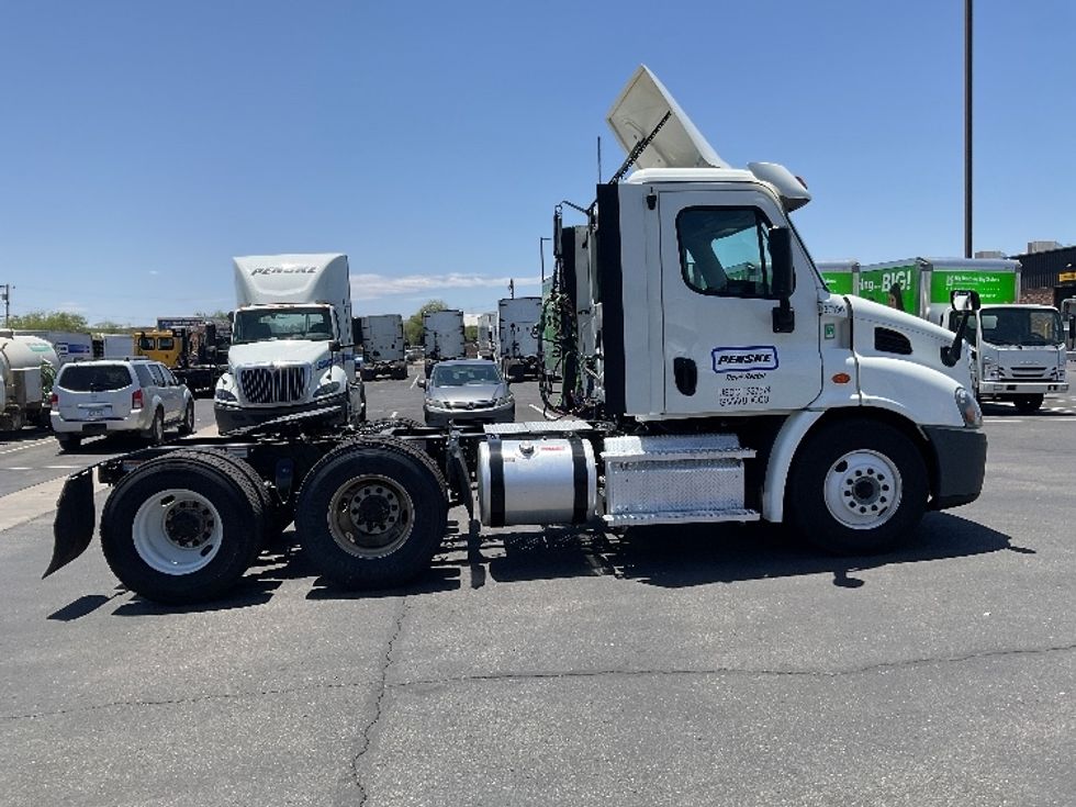 Day Cab Tractor-Heavy Duty Tractors-Freightliner-2020-Cascadia 11364ST-Phoenix-AZ-247,961\n\t\tmiles-$ 42,250 - Image 8