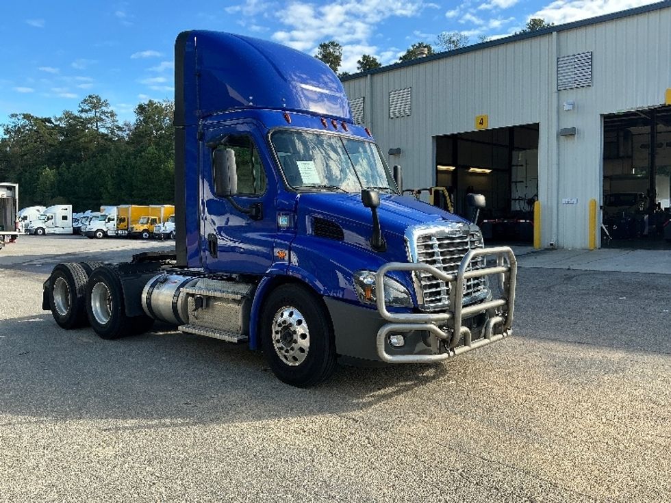 Day Cab Tractor-Heavy Duty Tractors-Freightliner-2020-Cascadia 11364ST-Prince George-VA-348,525\n\t\tmiles-$ 47,500 - Image 1
