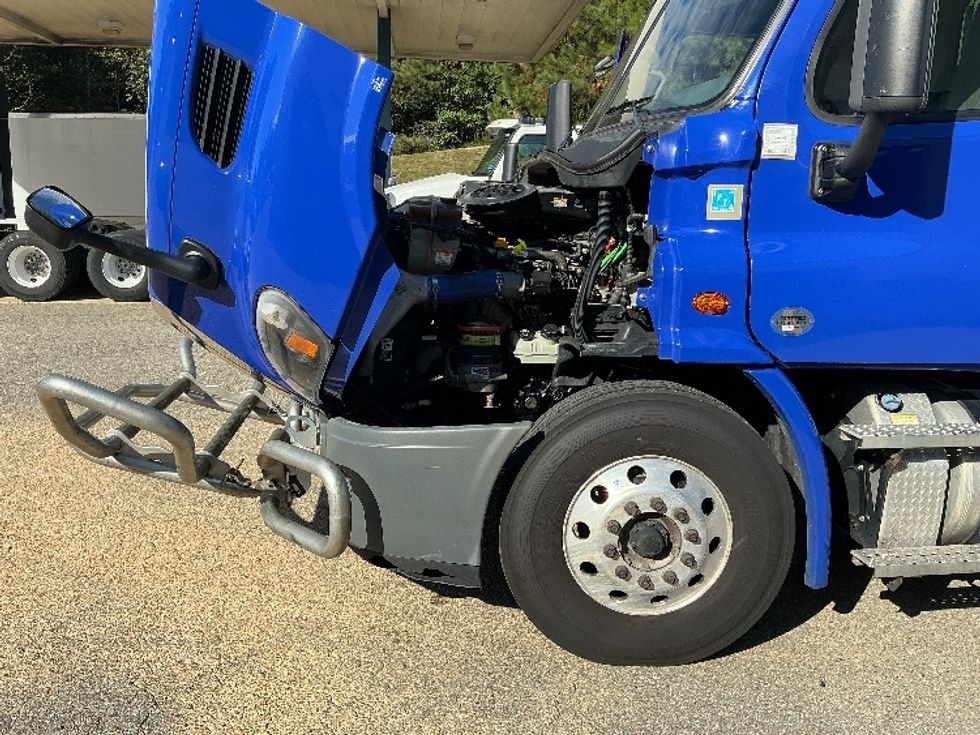 Day Cab Tractor-Heavy Duty Tractors-Freightliner-2020-Cascadia 11364ST-Prince George-VA-348,525\n\t\tmiles-$ 47,500 - Image 16