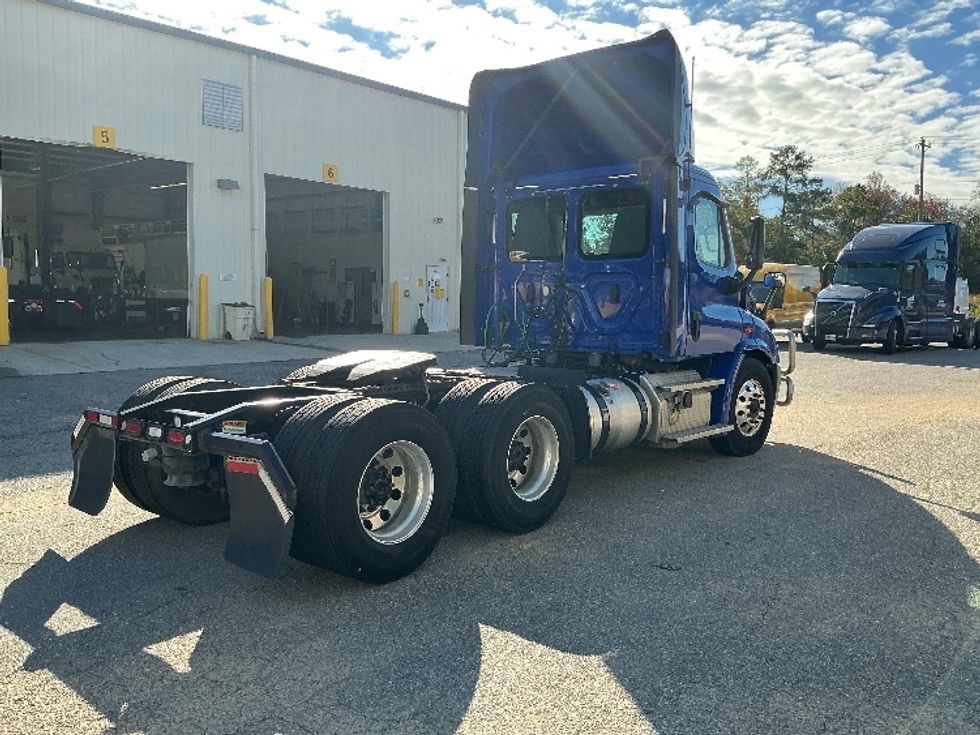 Day Cab Tractor-Heavy Duty Tractors-Freightliner-2020-Cascadia 11364ST-Prince George-VA-348,525\n\t\tmiles-$ 47,500 - Image 7