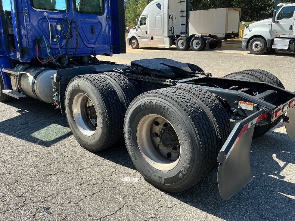 Day Cab Tractor-Heavy Duty Tractors-Freightliner-2020-Cascadia 11364ST-Prince George-VA-405,423\n\t\tmiles-$ 44,500 - Image 15