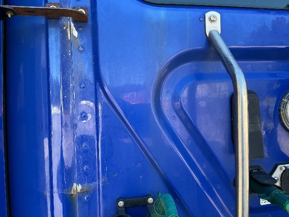 Day Cab Tractor-Heavy Duty Tractors-Freightliner-2020-Cascadia 11364ST-Prince George-VA-405,423\n\t\tmiles-$ 44,500 - Image 18