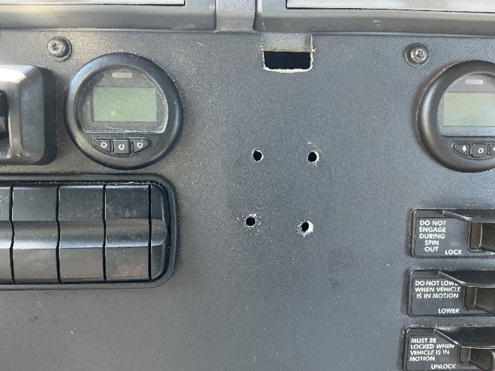 Day Cab Tractor-Heavy Duty Tractors-Freightliner-2020-Cascadia 11364ST-Prince George-VA-405,423\n\t\tmiles-$ 44,500 - Image 19