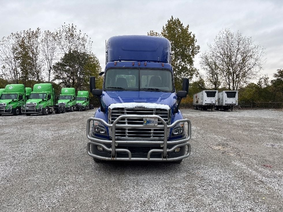 Day Cab Tractor-Heavy Duty Tractors-Freightliner-2020-Cascadia 11364ST-South Bend-IN-408,117\n\t\tmiles-$ 42,250 - Image 2