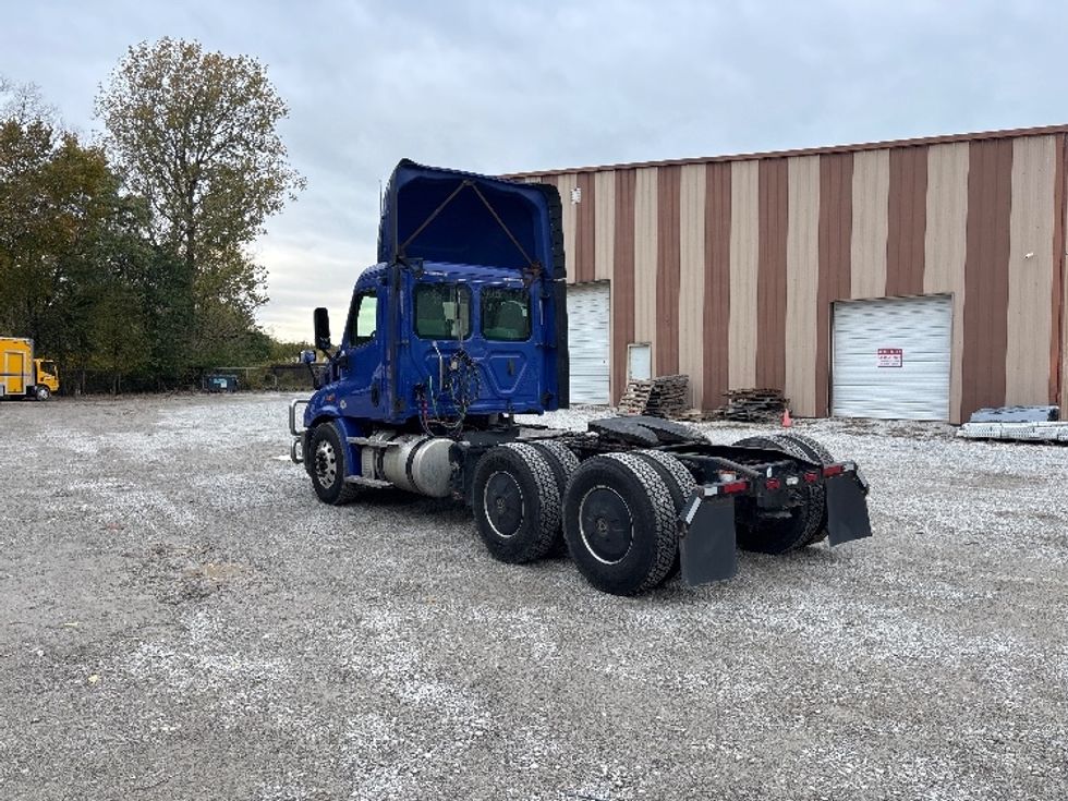 Day Cab Tractor-Heavy Duty Tractors-Freightliner-2020-Cascadia 11364ST-South Bend-IN-408,117\n\t\tmiles-$ 42,250 - Image 5
