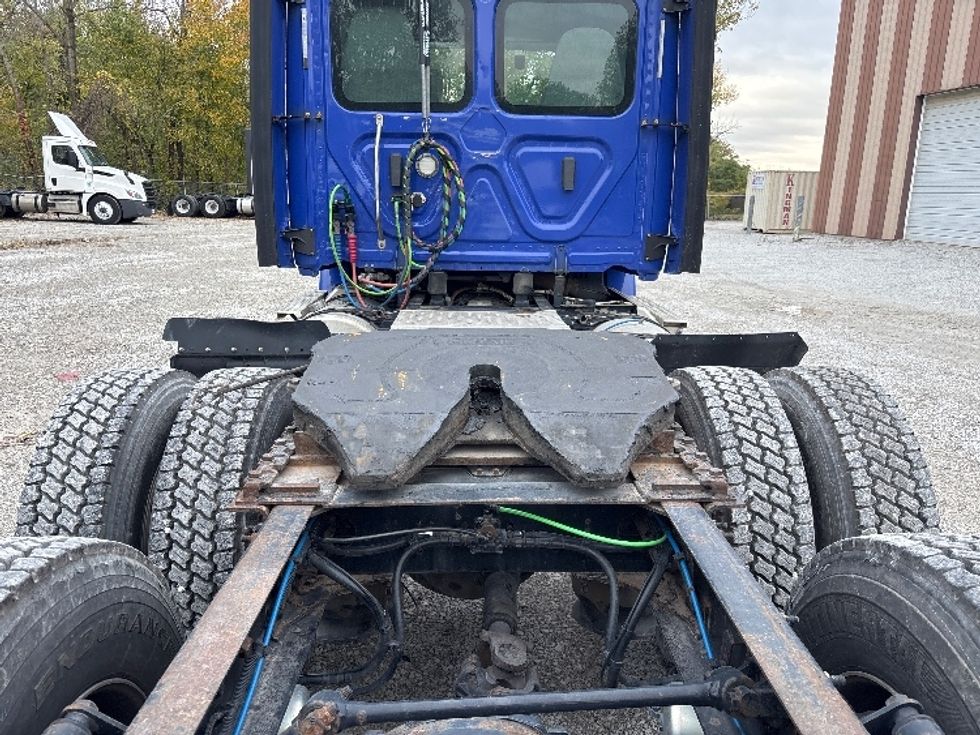 Day Cab Tractor-Heavy Duty Tractors-Freightliner-2020-Cascadia 11364ST-South Bend-IN-408,117\n\t\tmiles-$ 42,250 - Image 6