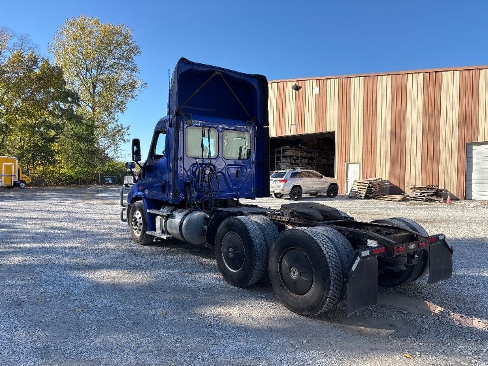 Day Cab Tractor-Heavy Duty Tractors-Freightliner-2020-Cascadia 11364ST-South Bend-IN-433,390\n\t\tmiles-$ 40,500 - Image 5