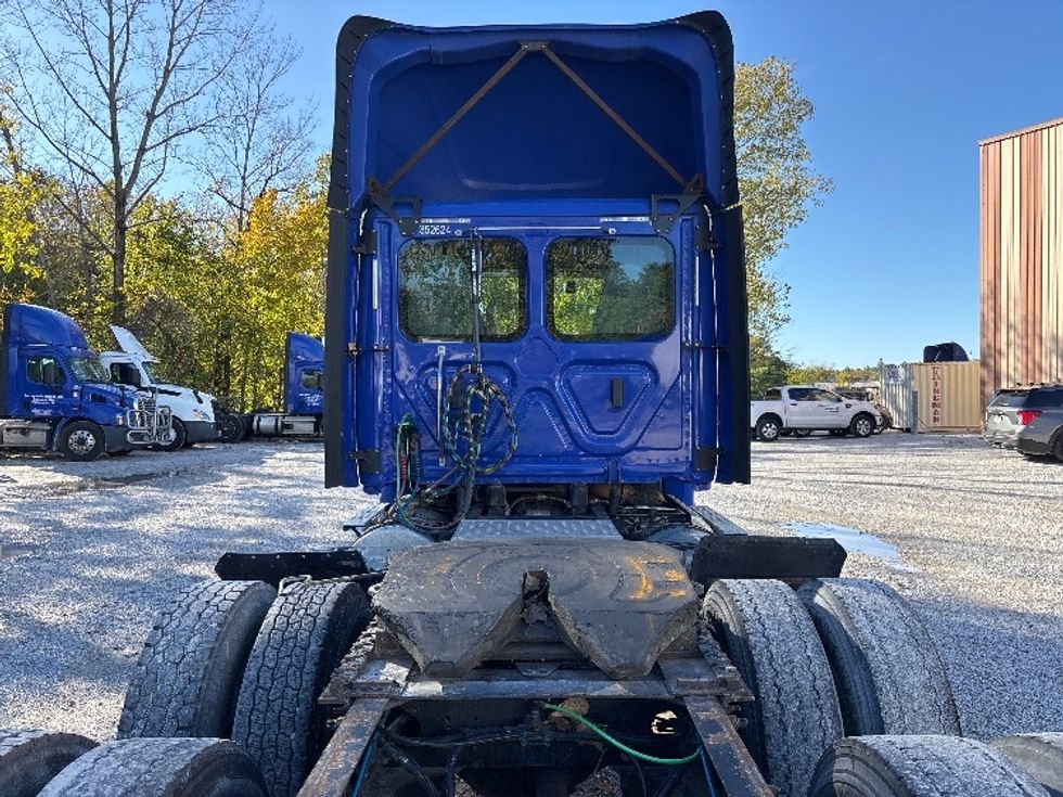 Day Cab Tractor-Heavy Duty Tractors-Freightliner-2020-Cascadia 11364ST-South Bend-IN-433,390\n\t\tmiles-$ 40,500 - Image 6