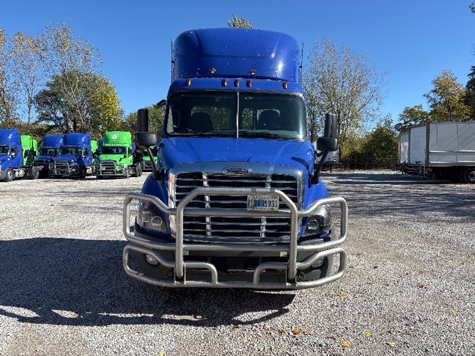Day Cab Tractor-Heavy Duty Tractors-Freightliner-2020-Cascadia 11364ST-South Bend-IN-460,286\n\t\tmiles-$ 38,250 - Image 2