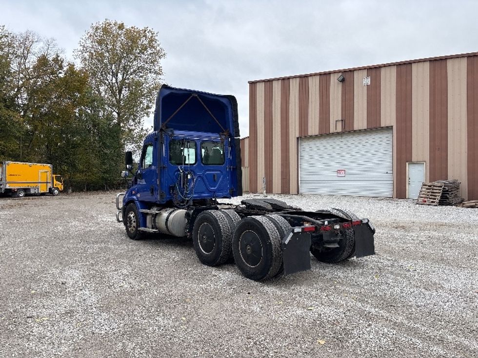 Day Cab Tractor-Heavy Duty Tractors-Freightliner-2020-Cascadia 11364ST-South Bend-IN-540,489\n\t\tmiles-$ 31,500 - Image 5