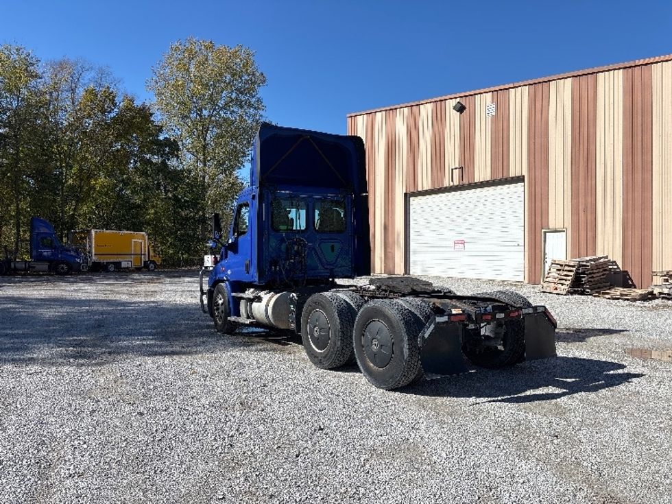 Day Cab Tractor-Heavy Duty Tractors-Freightliner-2020-Cascadia 11364ST-South Bend-IN-546,730\n\t\tmiles-$ 31,000 - Image 5