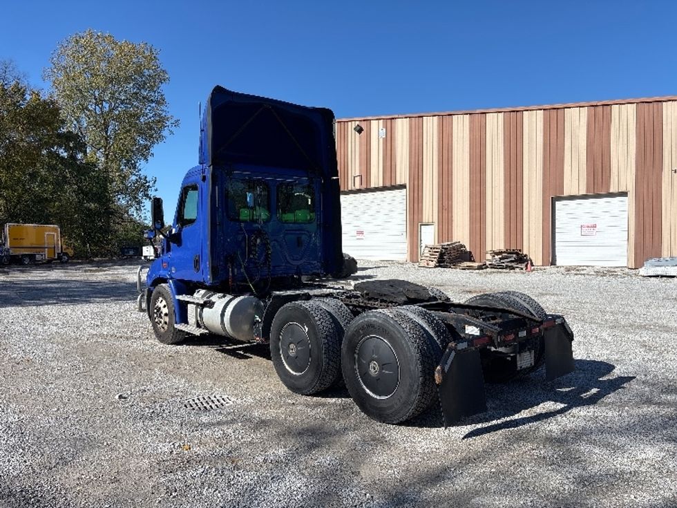 Day Cab Tractor-Heavy Duty Tractors-Freightliner-2020-Cascadia 11364ST-South Bend-IN-575,615\n\t\tmiles-$ 28,500 - Image 5