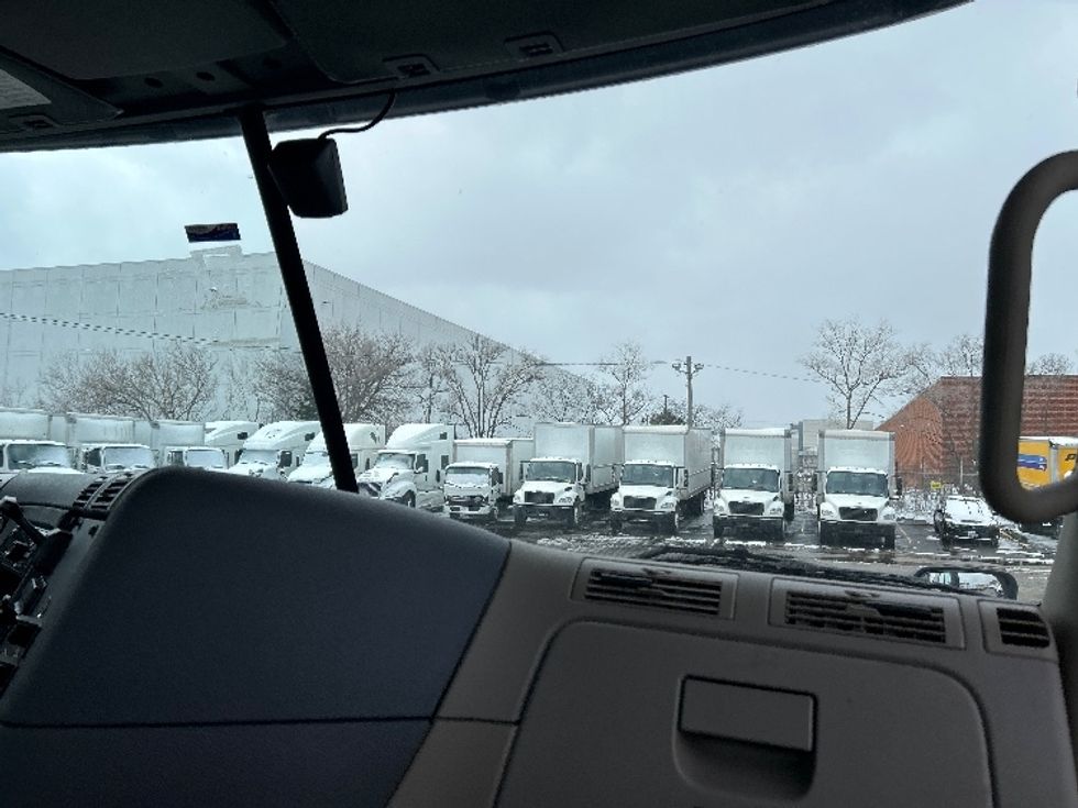 Day Cab Tractor-Heavy Duty Tractors-Freightliner-2020-Cascadia 11364ST-Sturtevant-WI-375,851\n\t\tmiles-$ 41,750 - Image 13