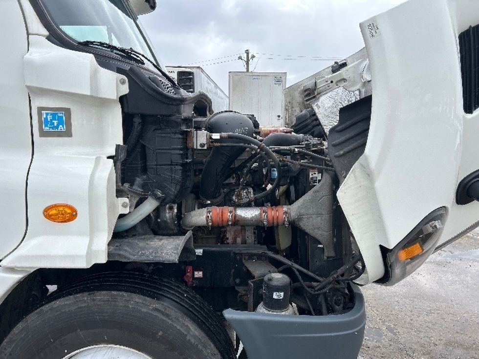 Day Cab Tractor-Heavy Duty Tractors-Freightliner-2020-Cascadia 11364ST-Sturtevant-WI-375,851\n\t\tmiles-$ 41,750 - Image 15