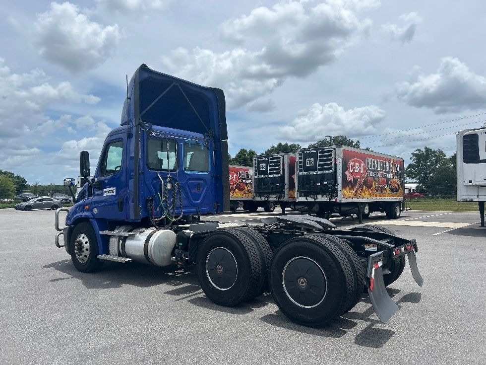 Day Cab Tractor-Heavy Duty Tractors-Freightliner-2020-Cascadia 11364ST-Tampa-FL-411,512\n\t\tmiles-$ 42,250 - Image 5