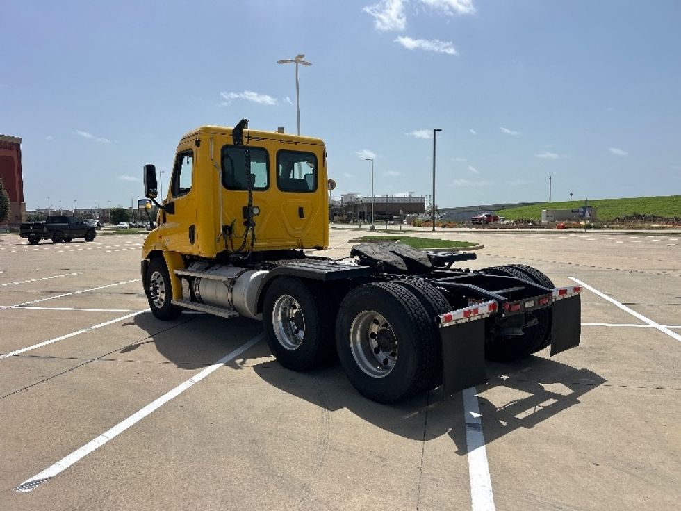 Day Cab Tractor-Heavy Duty Tractors-Freightliner-2020-Cascadia 11364ST-Terrell-TX-392,646\n\t\tmiles-$ 39,250 - Image 5