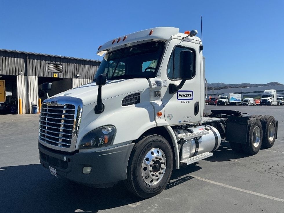 Day Cab Tractor-Heavy Duty Tractors-Freightliner-2020-Cascadia 11364ST-Torrance-CA-177,144\n\t\tmiles-$ 60,000 - Image 3