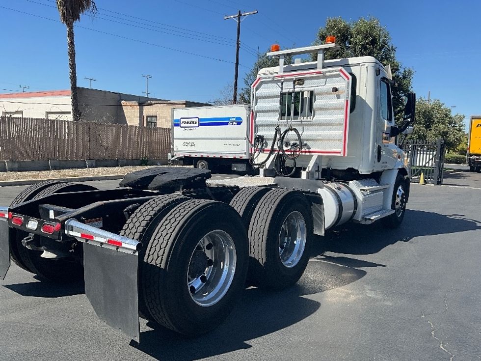Day Cab Tractor-Heavy Duty Tractors-Freightliner-2020-Cascadia 11364ST-Torrance-CA-177,144\n\t\tmiles-$ 60,000 - Image 7